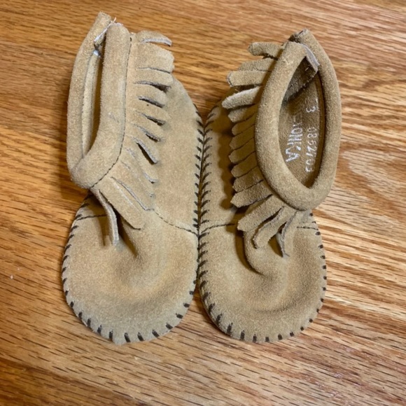 Minnetonka Moccasins Infant 3 - Picture 1 of 1